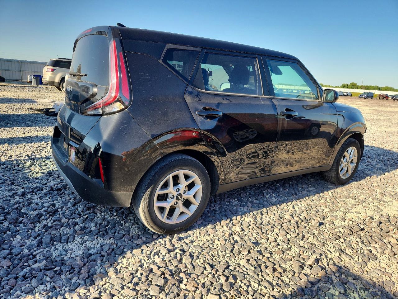 2024 KIA SOUL LX, S