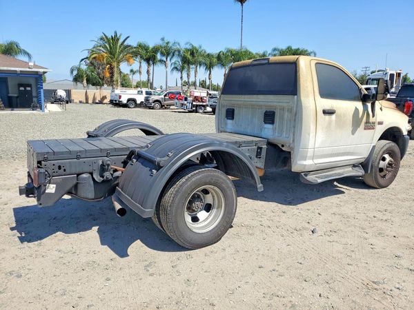 2014 RAM 3500 REG CAB CHASSIS — PSRA