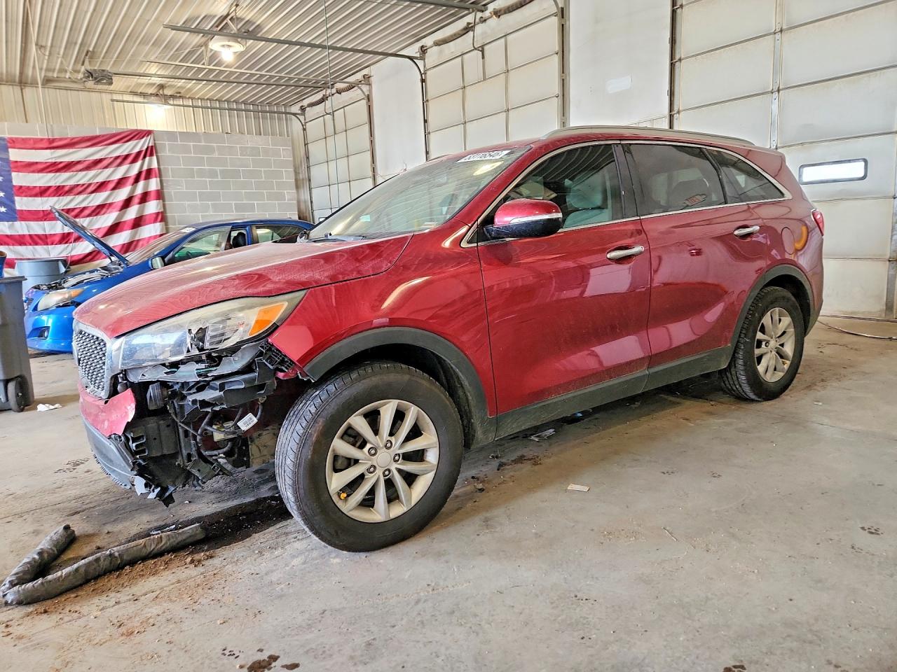2016 KIA SORENTO L / LX