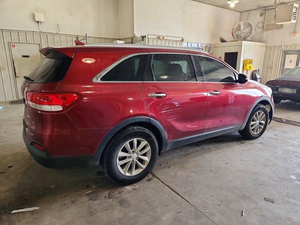 2016 KIA SORENTO L / LX