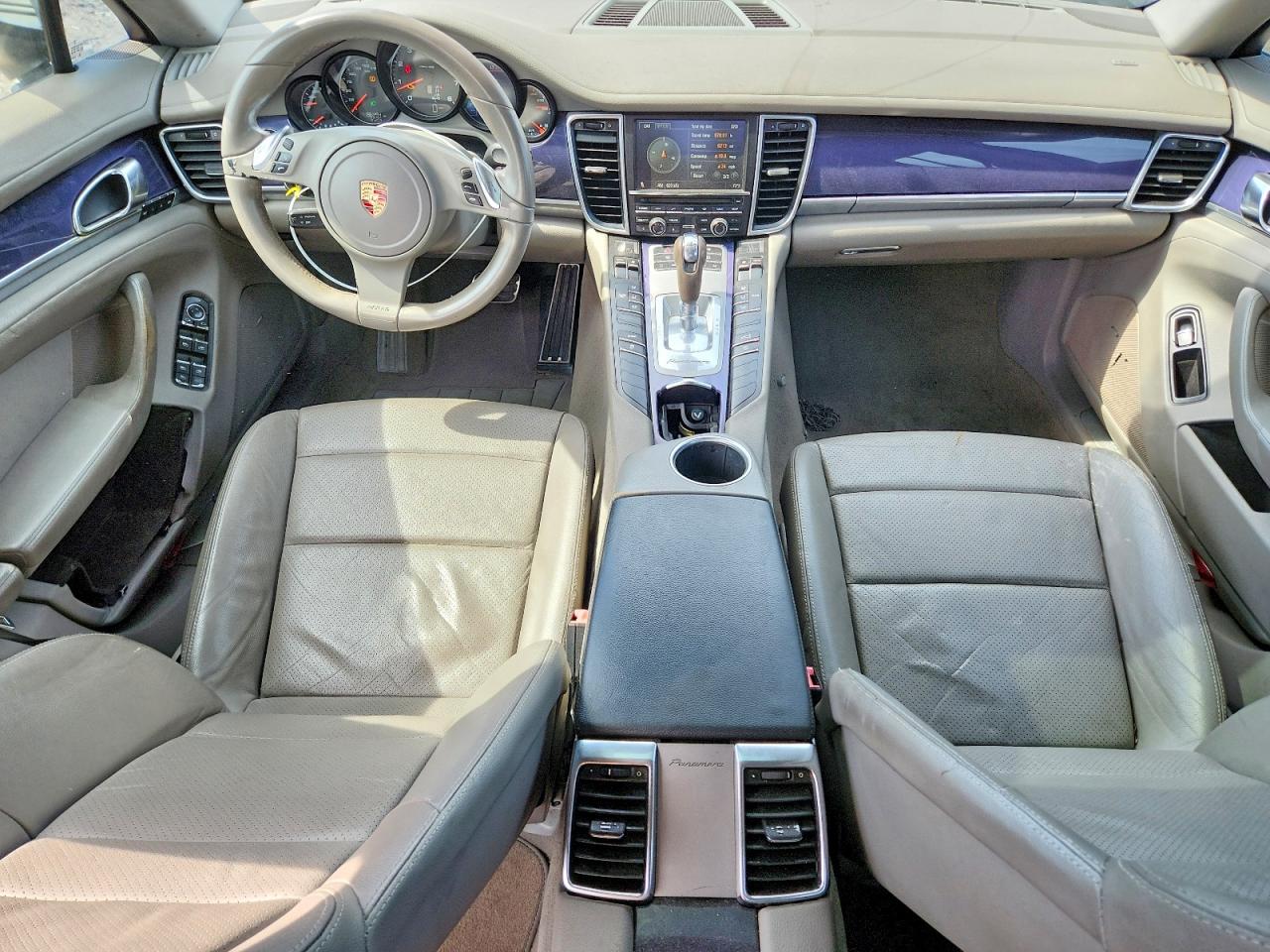 2011 PORSCHE PANAMERA