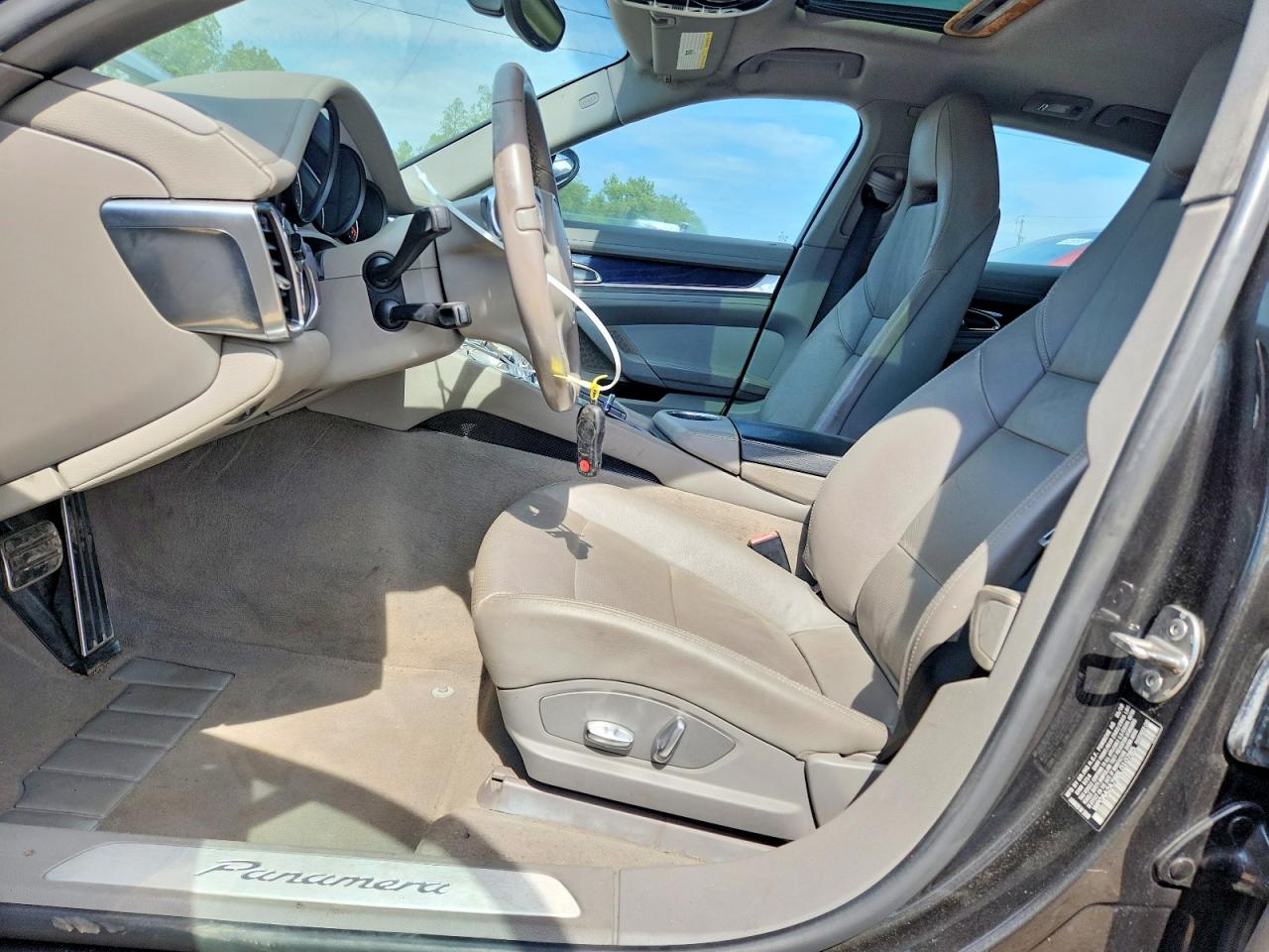 2011 PORSCHE PANAMERA