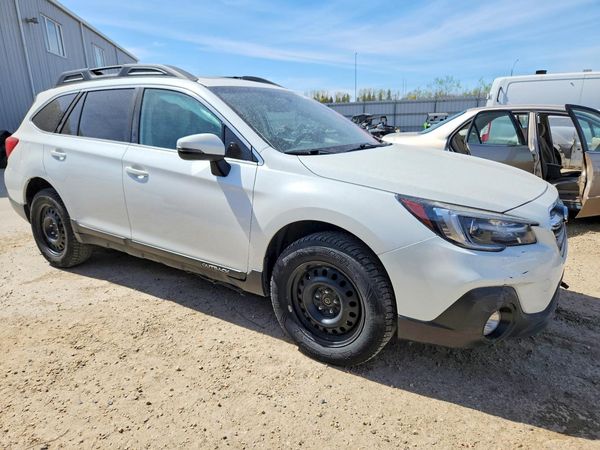 2018 SUBARU OUTBACK Limited+M/R+NAVI — Passenger 3/4