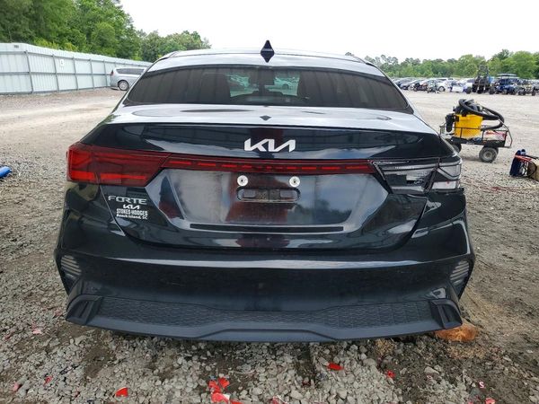 2024 KIA FORTE
