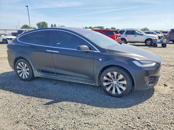 2020 TESLA MODEL X