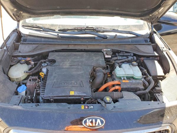 2017 KIA NIRO FE / LX / LX Tech