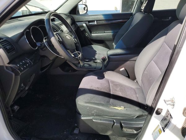 2013 KIA SORENTO Base / LX