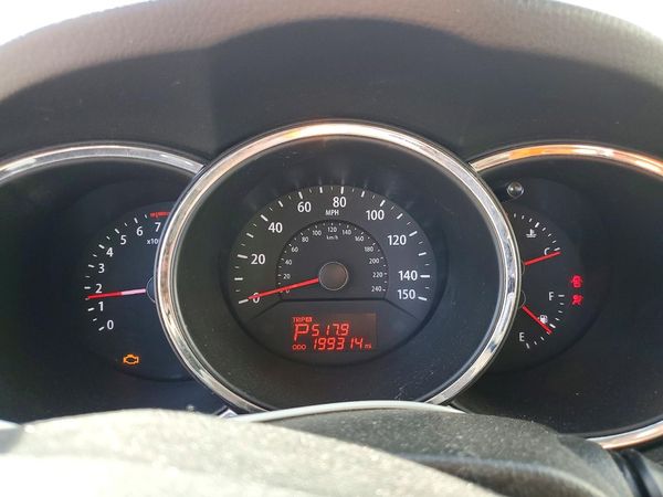 2013 KIA SORENTO Base / LX