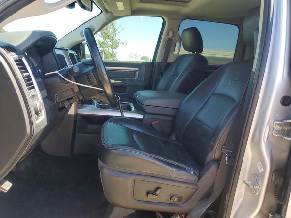 2016 RAM 1500 SLT