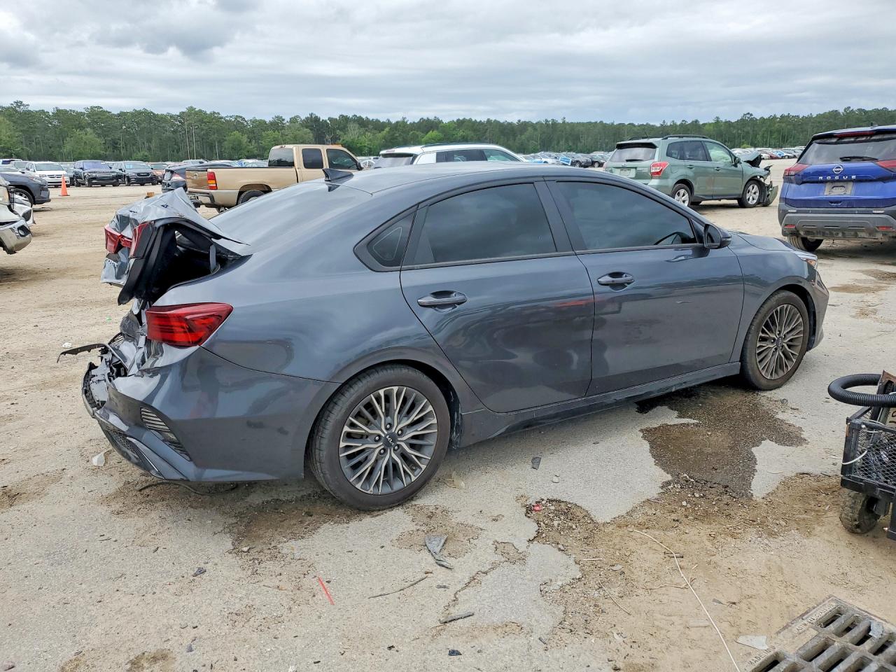 2023 KIA FORTE GT Line