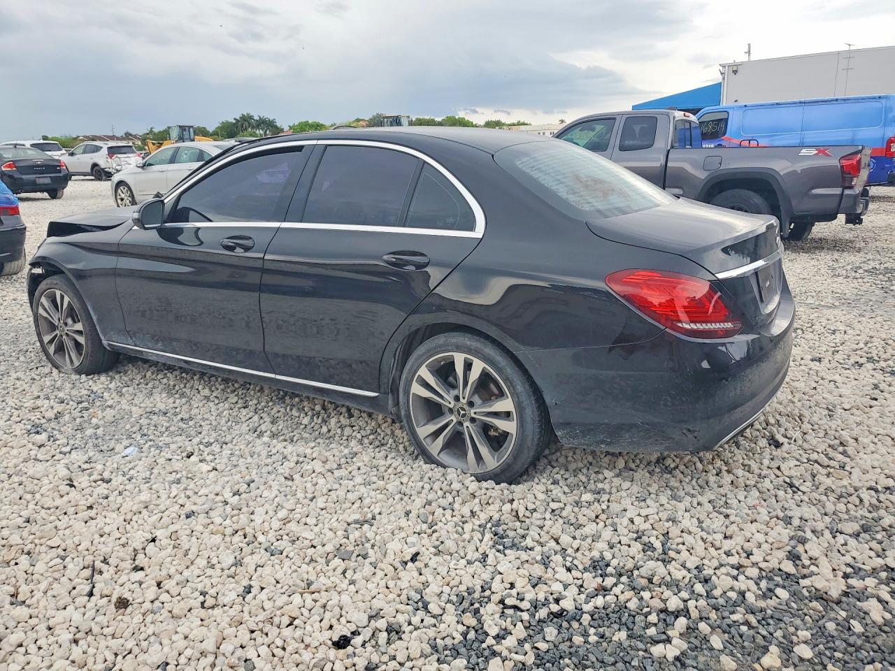 2019 MERCEDES-BENZ C C300