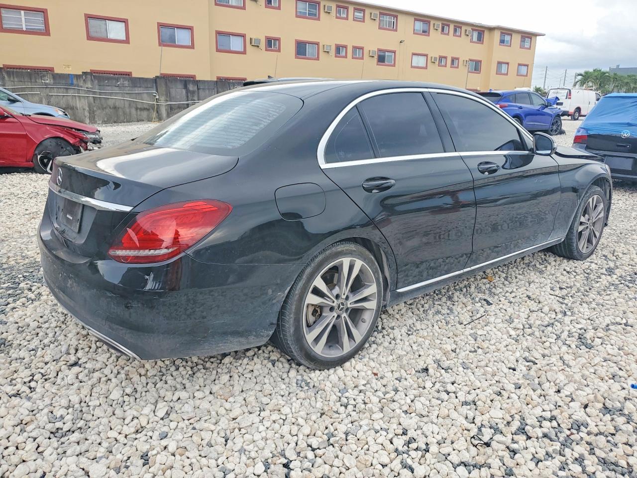 2019 MERCEDES-BENZ C C300