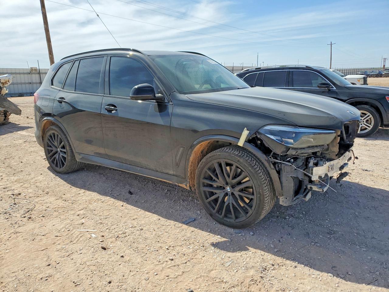 2022 BMW X5 M50i