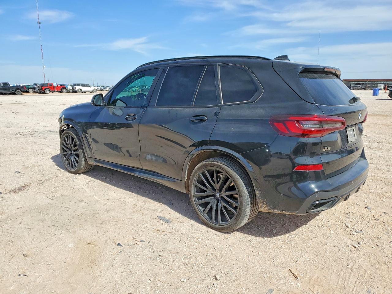 2022 BMW X5 M50i