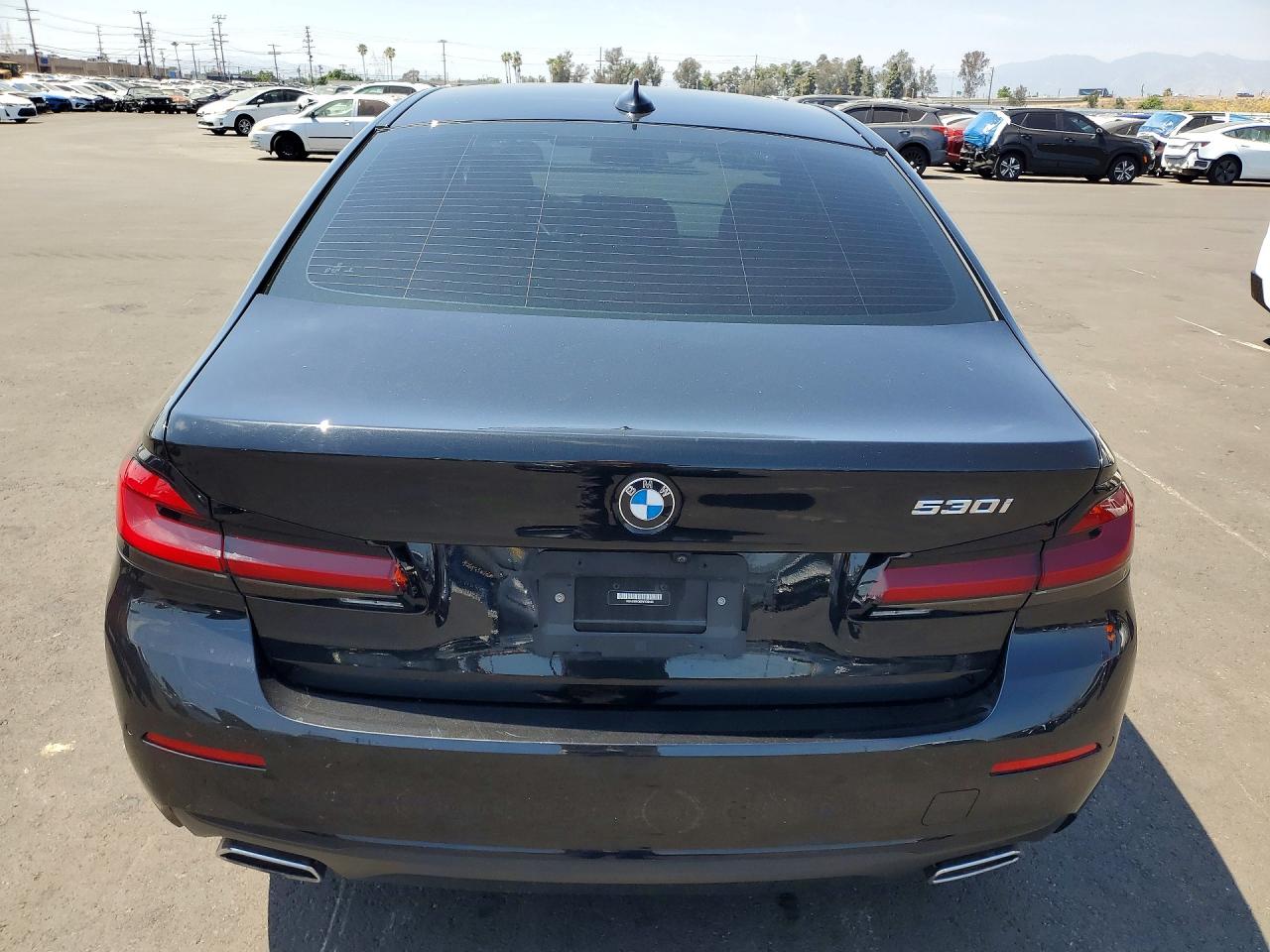 2023 BMW 530