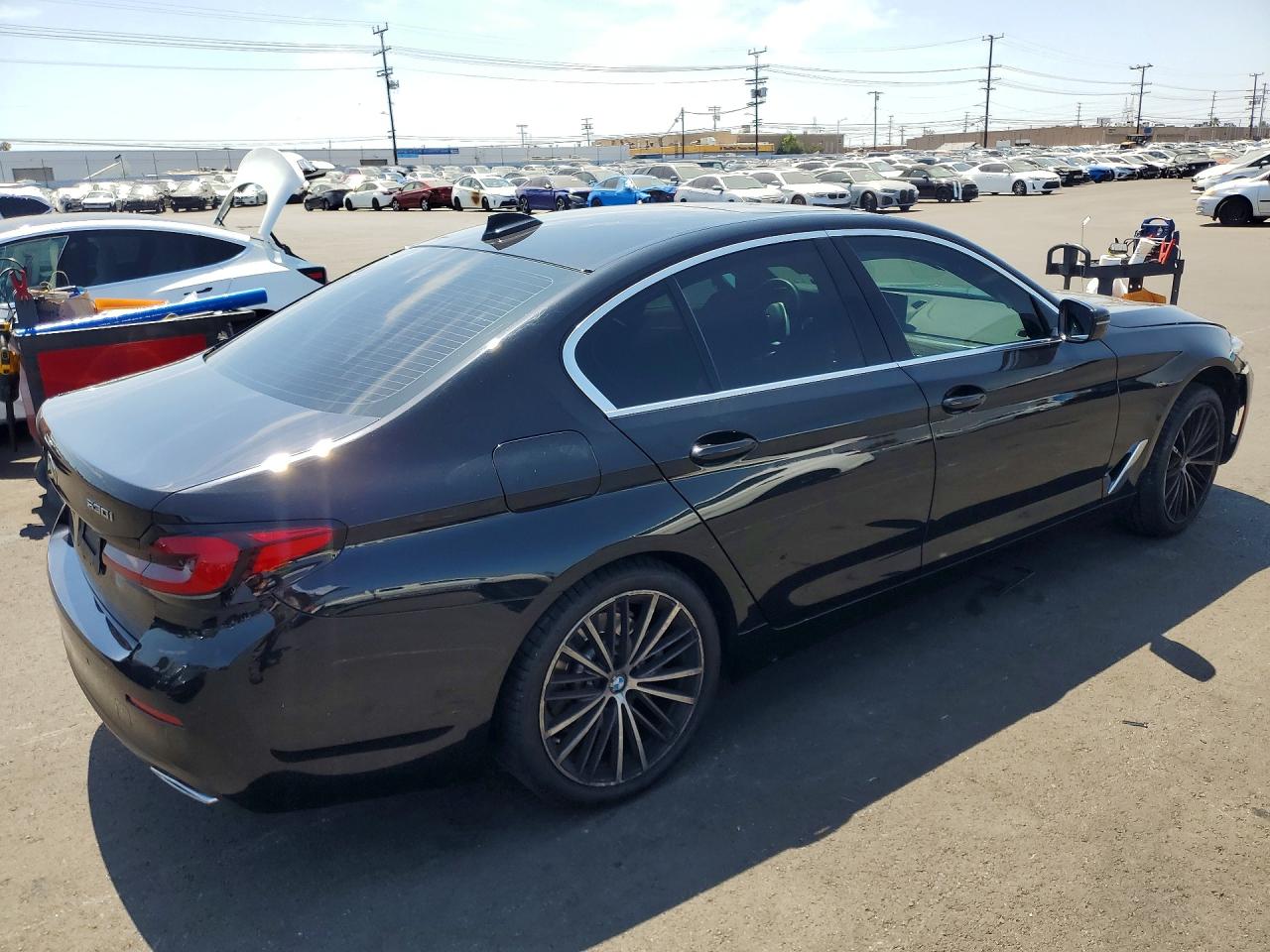 2023 BMW 530