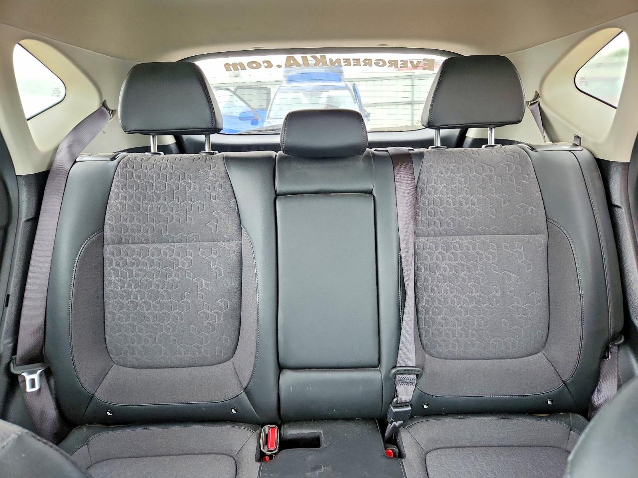 2024 KIA SELTOS S, X-Line