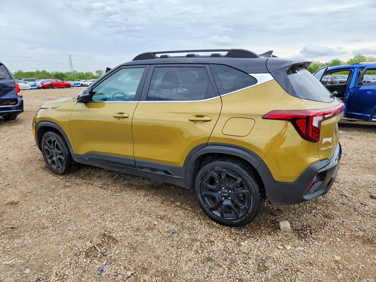 2024 KIA SELTOS S, X-Line