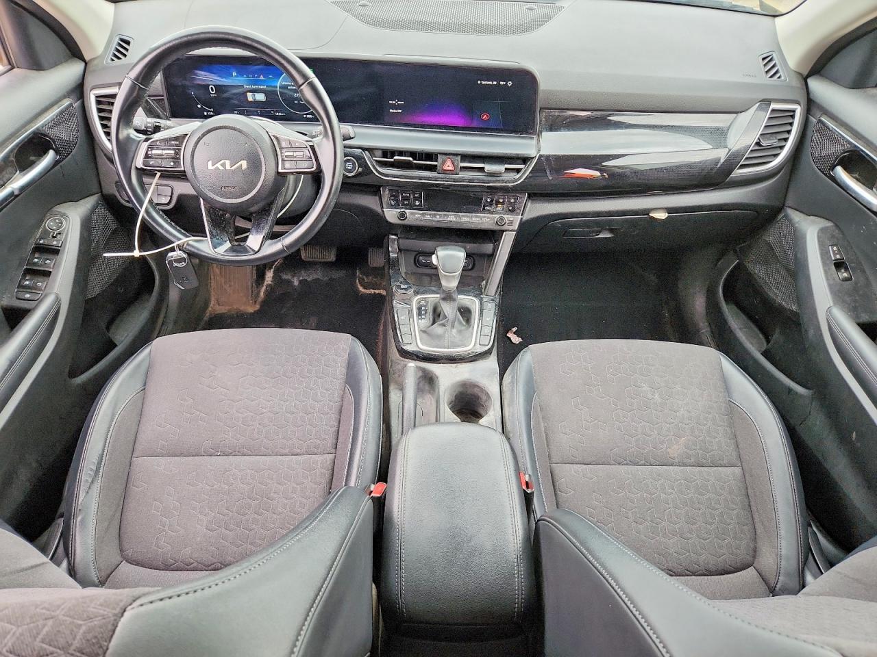 2024 KIA SELTOS S, X-Line