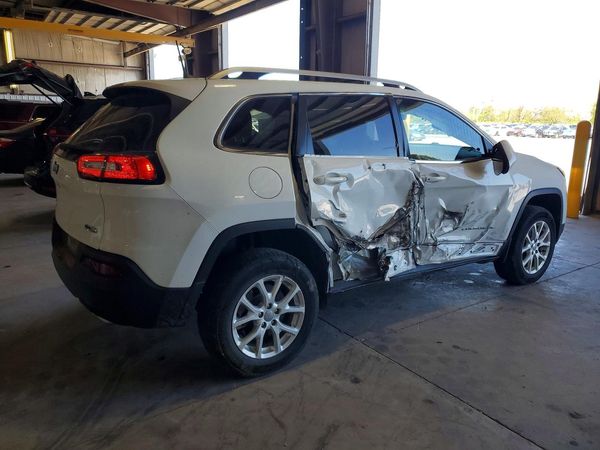 2016 JEEP CHEROKEE LATITUDE 4X4