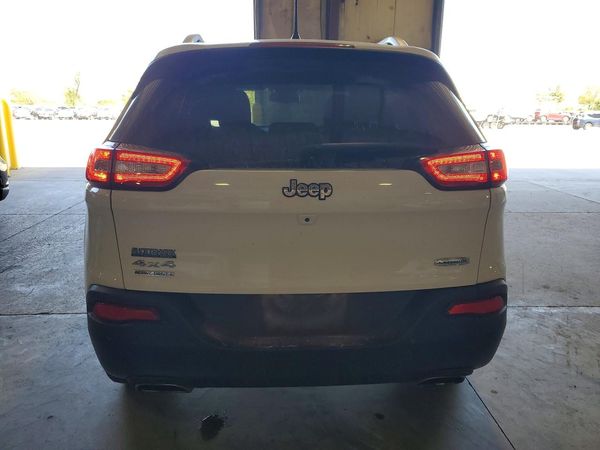 2016 JEEP CHEROKEE LATITUDE 4X4