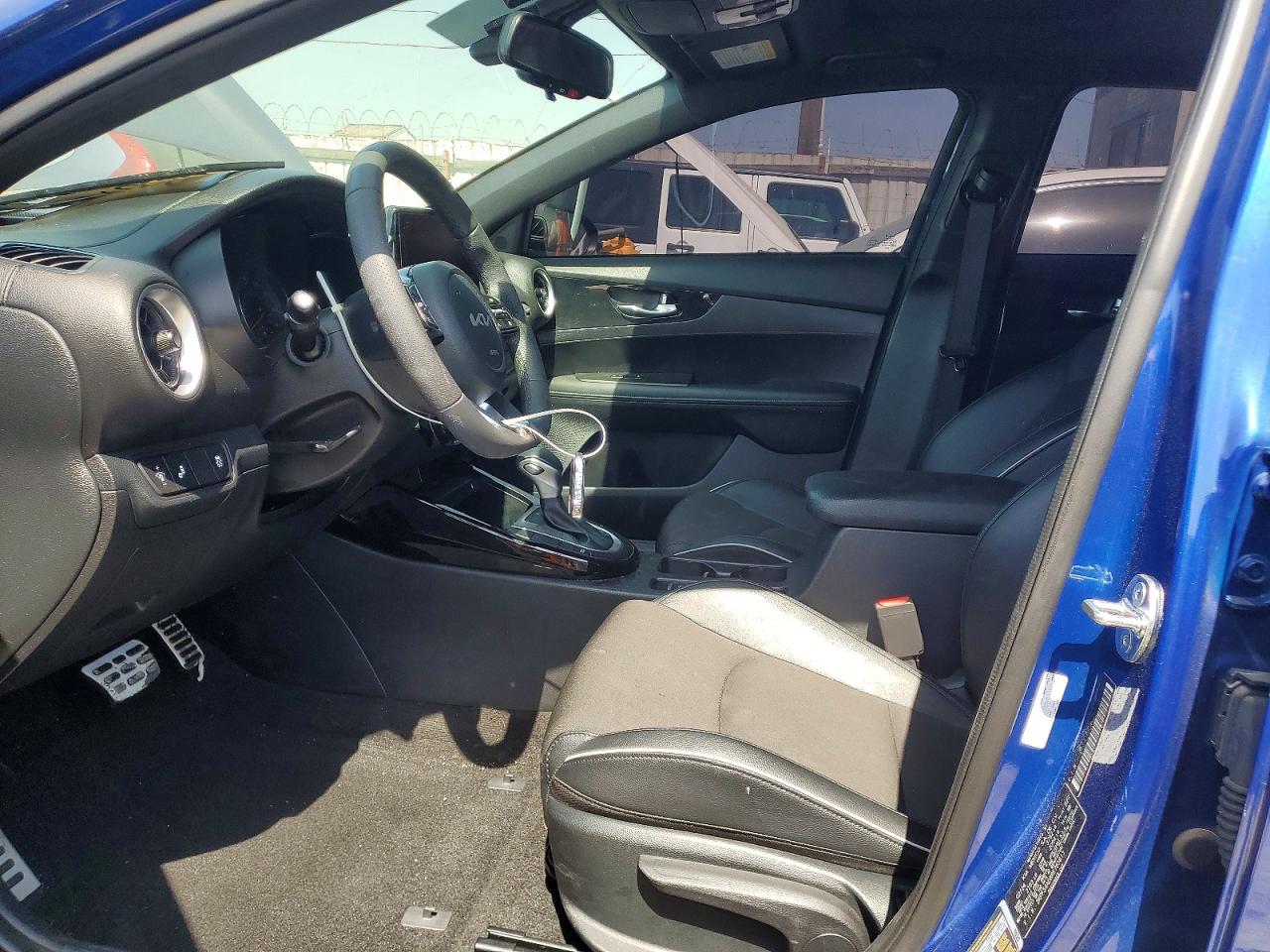 2024 KIA FORTE GT Line