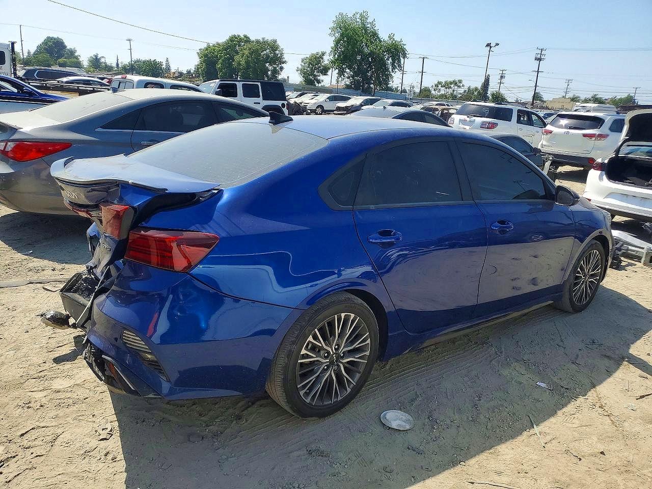 2024 KIA FORTE GT Line