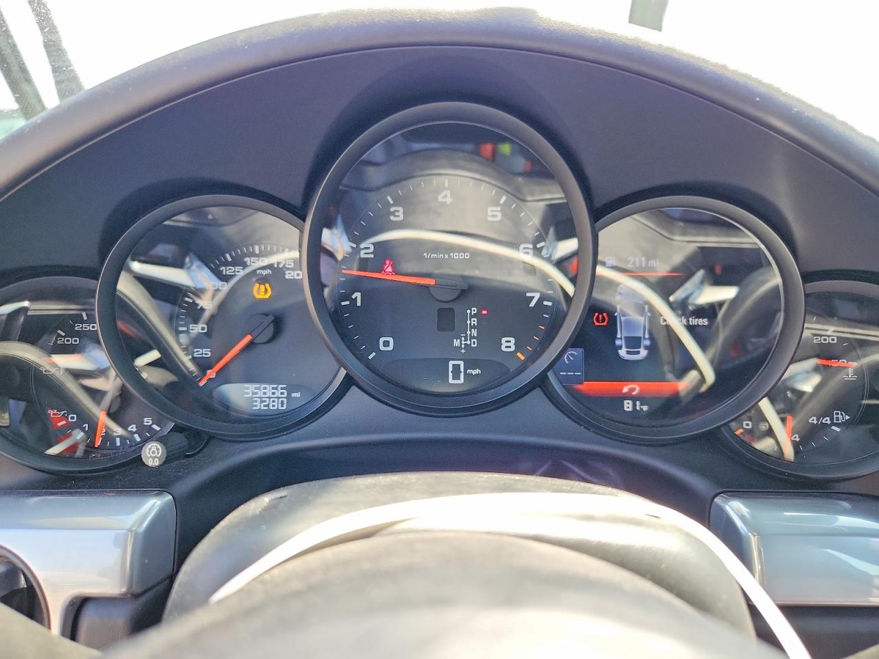 2017 PORSCHE 911