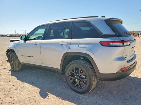 2026 JEEP GRAND CHEROKEE LAREDO 4X4