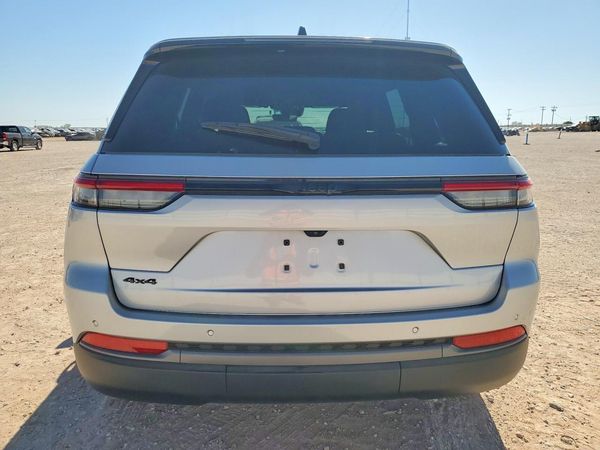 2026 JEEP GRAND CHEROKEE LAREDO 4X4