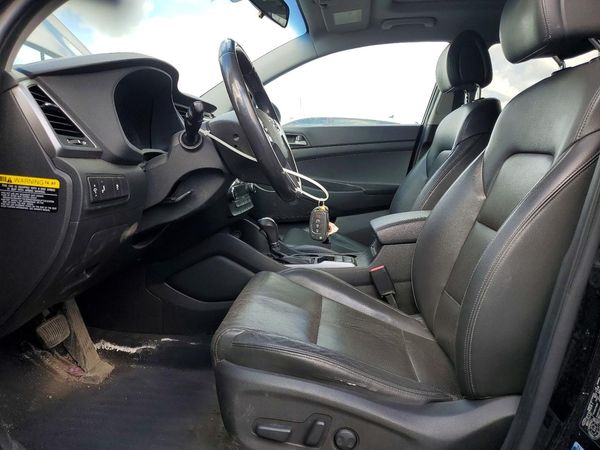 2017 HYUNDAI TUCSON