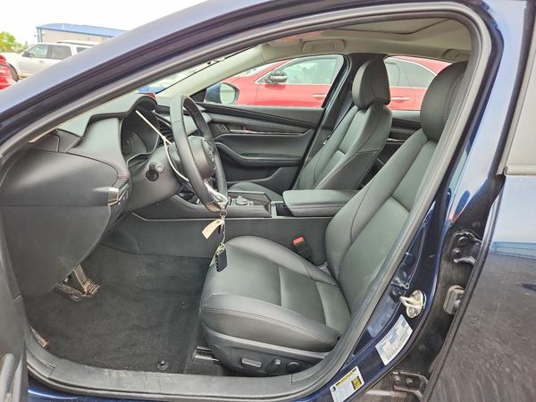 2025 MAZDA 3 Preferred Package