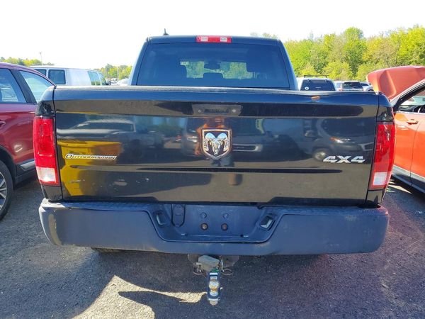 2015 RAM 1500 SLT — DIRR