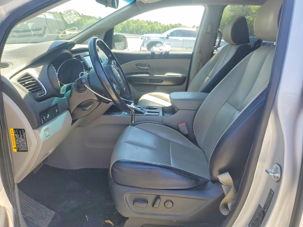 2021 KIA SEDONA LX, EX