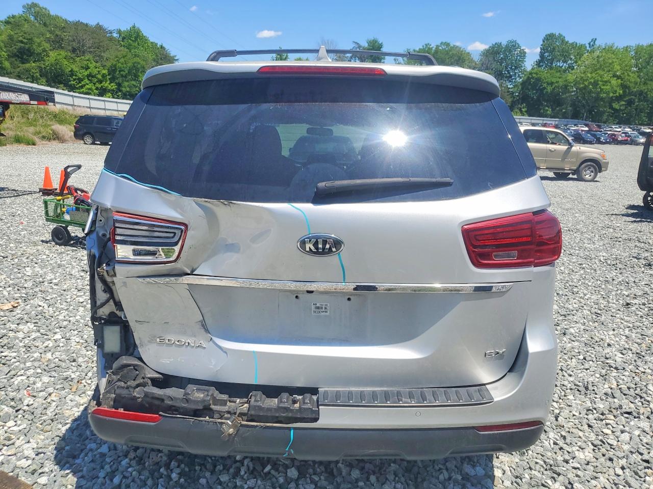2021 KIA SEDONA LX, EX