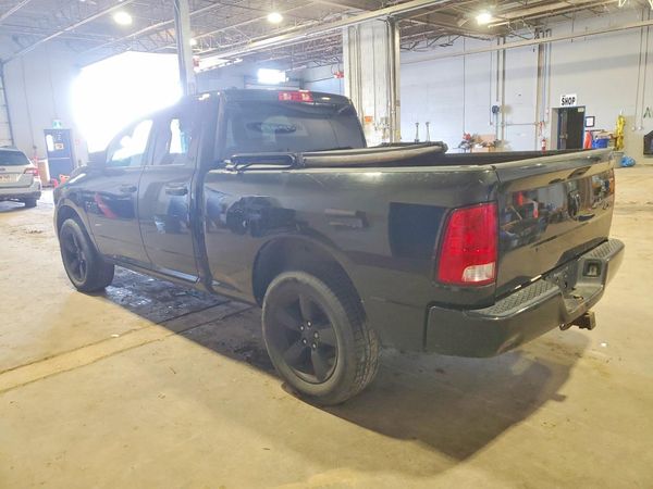 2018 RAM 1500 ST QUAD CAB 4X4