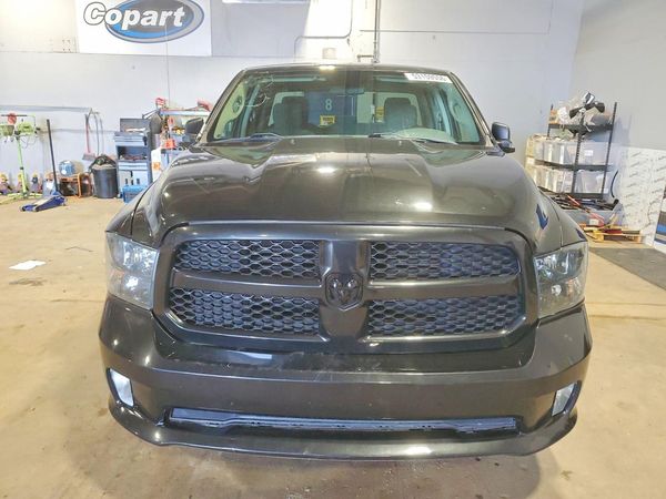2018 RAM 1500 ST QUAD CAB 4X4
