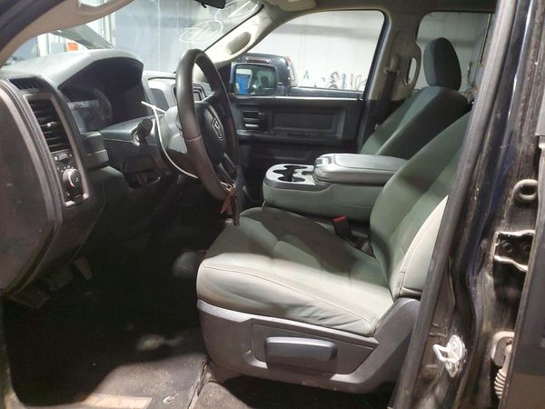 2018 RAM 1500 ST QUAD CAB 4X4