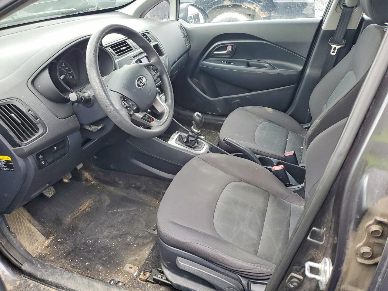 2015 KIA RIO GL - Middle-low