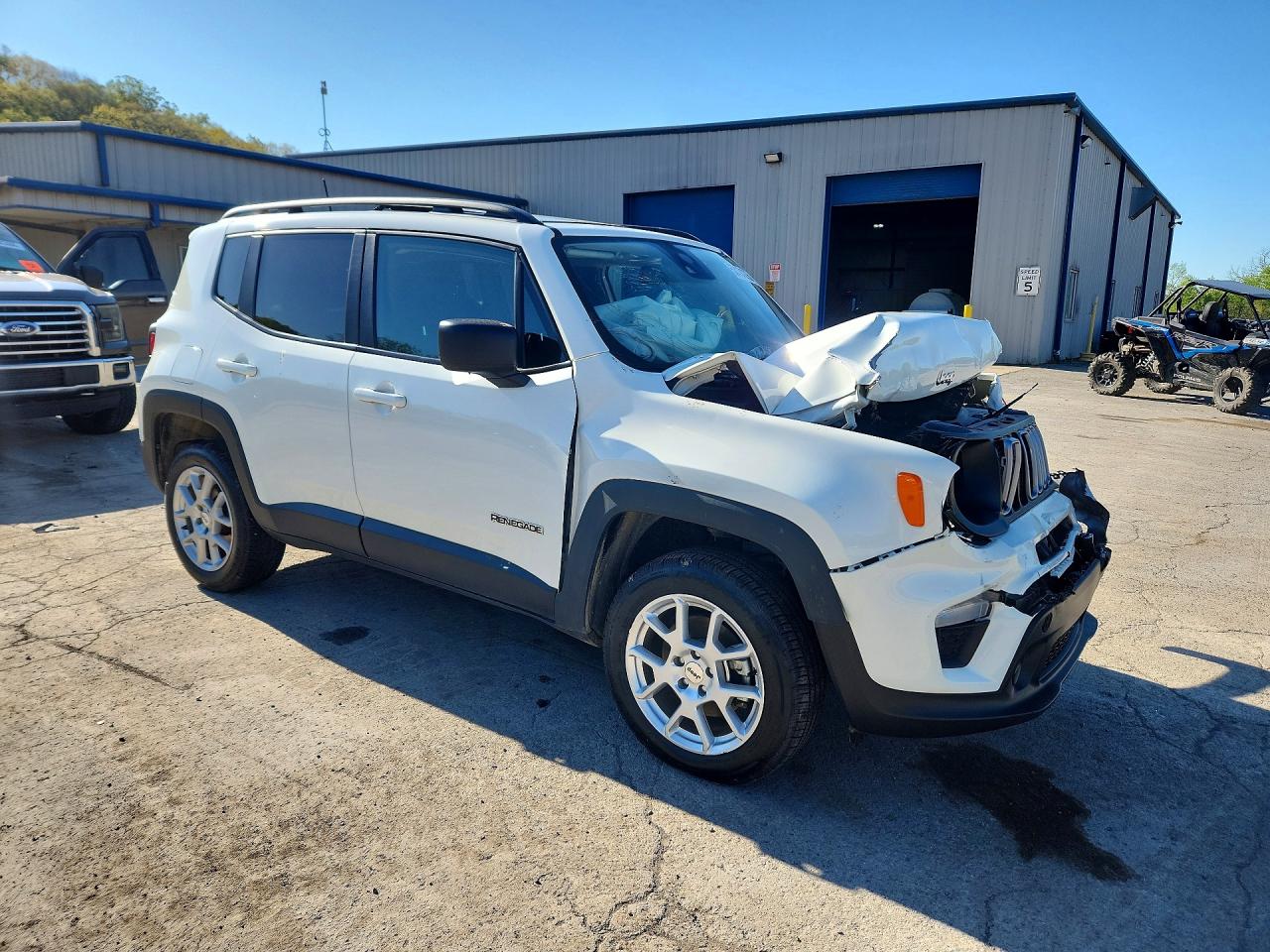 2023 JEEP RENEGADE LATITUDE 4X4