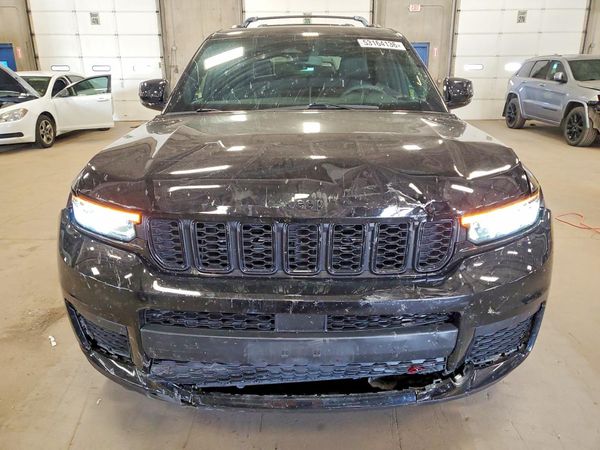 2023 JEEP GRAND CHEROKEE Laredo, Altitude