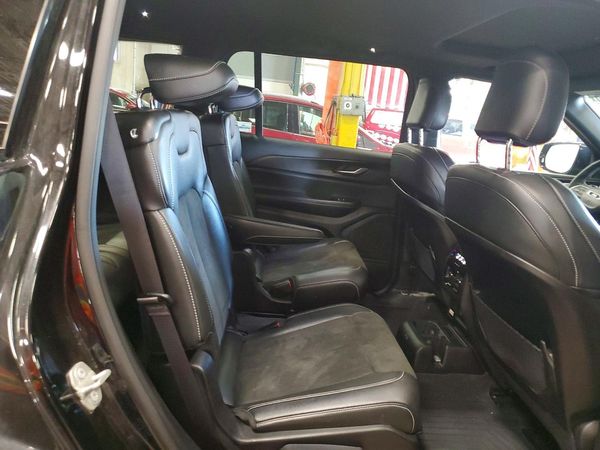 2023 JEEP GRAND CHEROKEE Laredo, Altitude