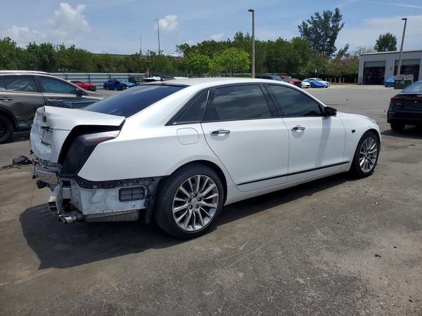 2016 CADILLAC CT6 Luxury