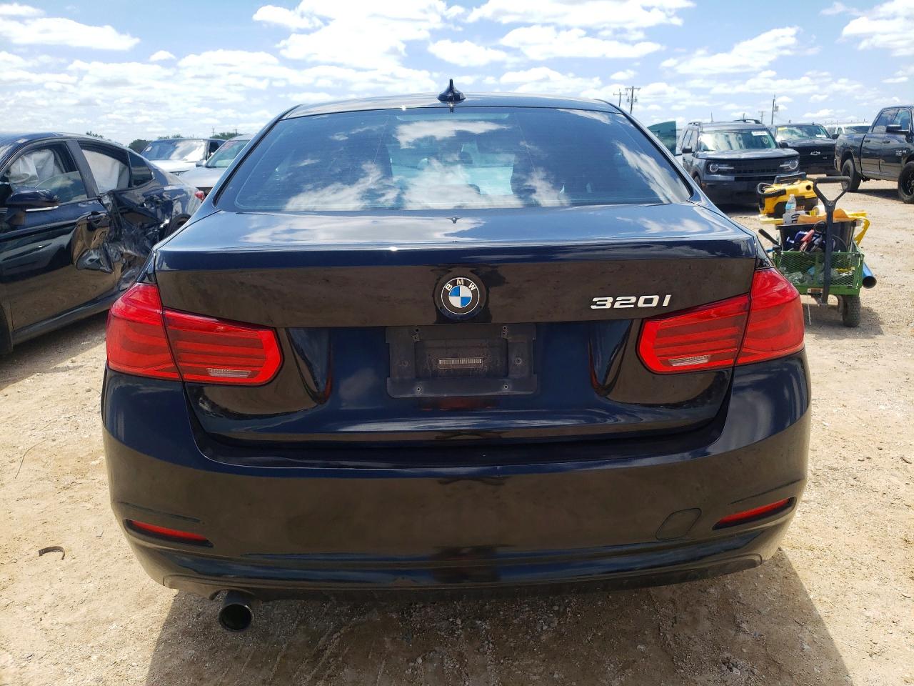 2017 BMW 320 SA