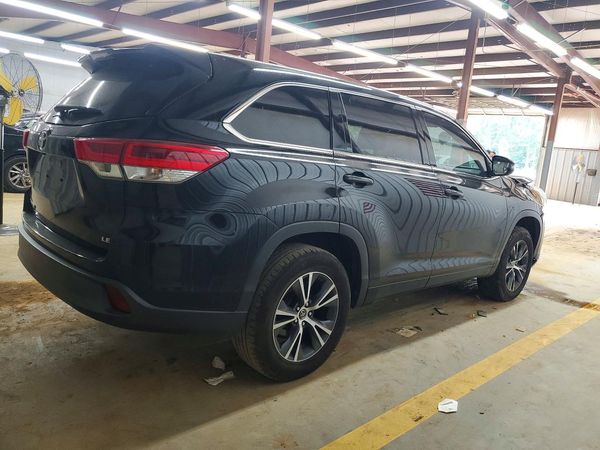 2017 TOYOTA HIGHLANDER