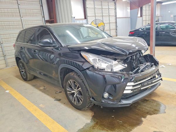 2017 TOYOTA HIGHLANDER