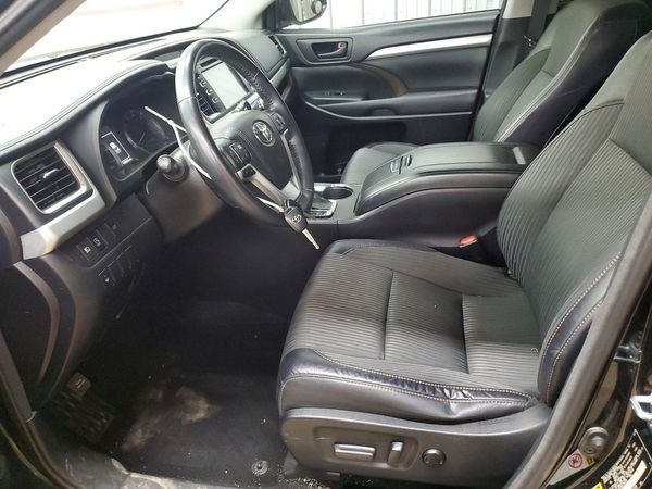 2017 TOYOTA HIGHLANDER