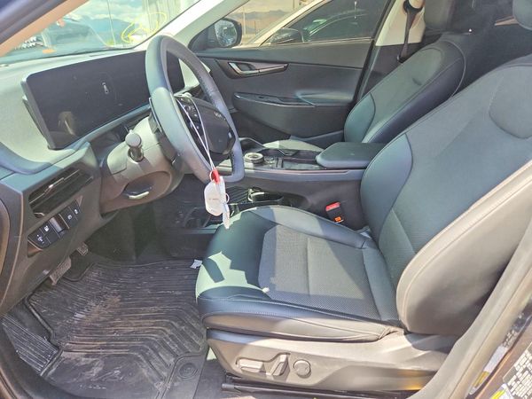 2025 KIA EV6