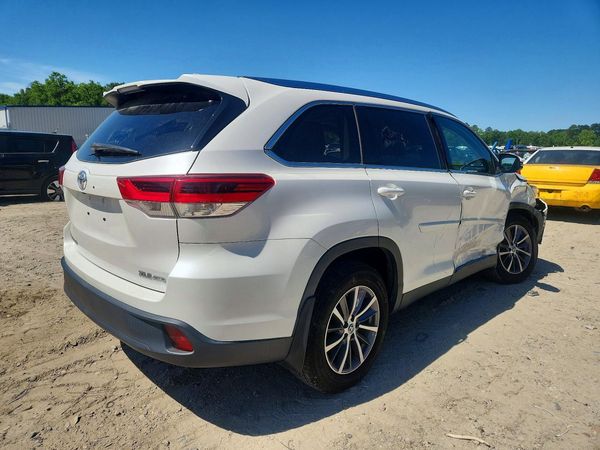 2019 TOYOTA HIGHLANDER SE/XLE