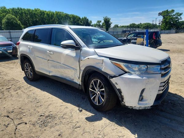 2019 TOYOTA HIGHLANDER SE/XLE